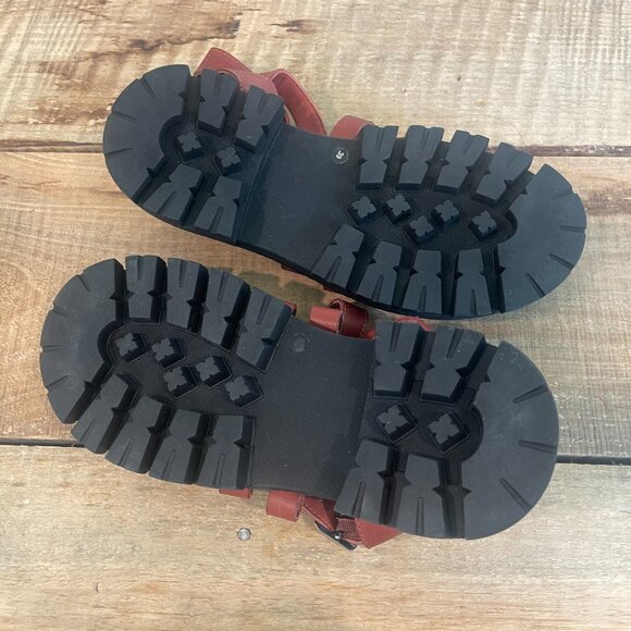 Free People Hadley Hammered Stud Sandals NEW Size 39 (US 9) - Picture 4 of 9